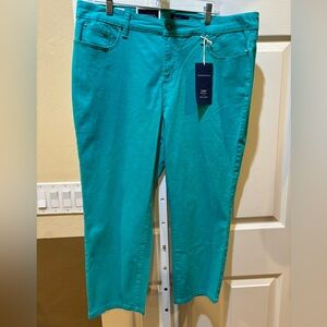 #33 Charter Club Teal Capris